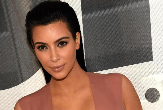 Kim estava em um hotel de Paris, quando homens armados invadiram o quarto (Foto: Arquivo/CORREIO)