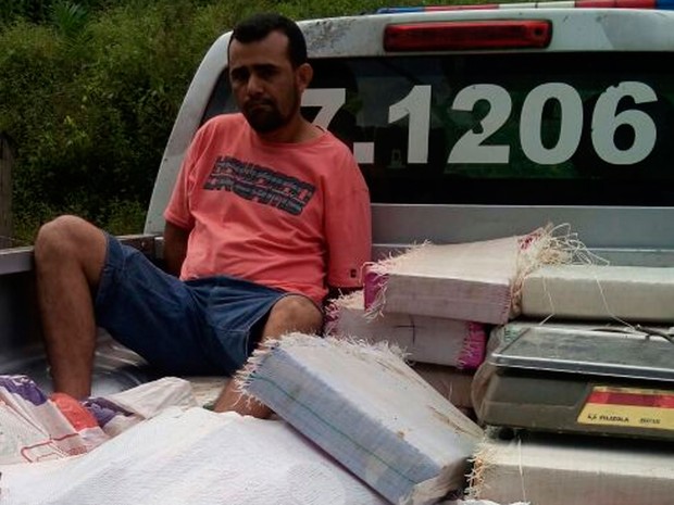 Vereador Messias Aguiar (PMDB) foi preso com quase 300 kg de drogas (Foto: Divulgação/PM)