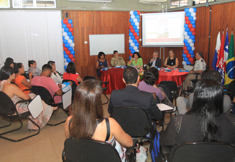 Prefeito Ademar participa do aniversário do campus da UNEB (Foto: Adenilson Nunes)