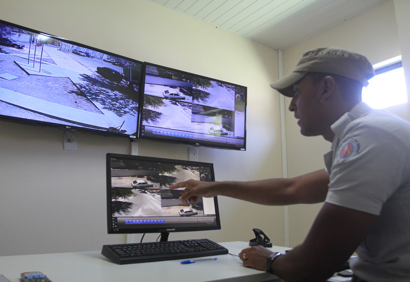 Base de Segurança Comunitária conta com sala de videomonitoramento (Foto: Adenilson Nunes)