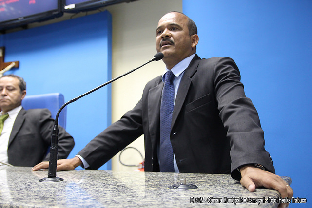 Até o momento, mesmo com toda repercussão popular, o prefeito eleito, Elinaldo Araújo, não se posicionou sobre o aumento