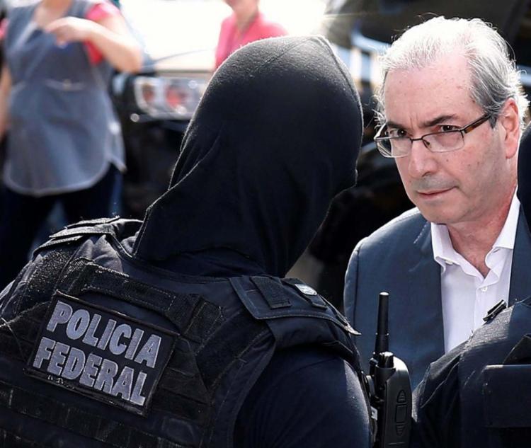 Cunha foi preso no dia 9 de outubro acusado de receber propina (Foto: Rodolfo Buhrer/Agência Reuters)