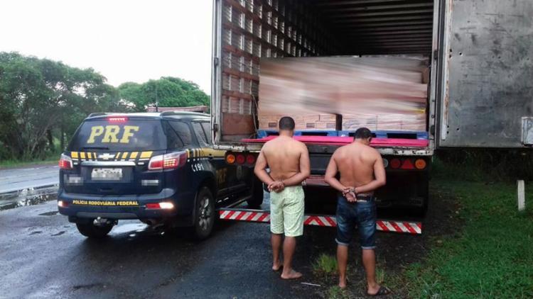 A carreta foi roubada dias antes no município de Alagoinhas (Foto: Reprodução/PRF)