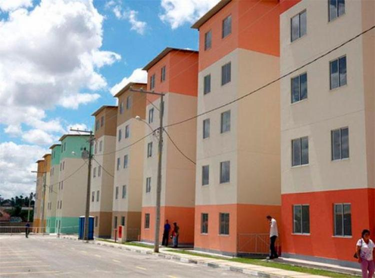 Crime aconteceu dentro de condomínio do programa Minha Casa, Minha Vida (Foto: Reprodução/Fala Simões Filho)