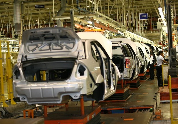 Ford decide reabrir 3º turno na fábrica de Camaçari em fevereiro de 2017