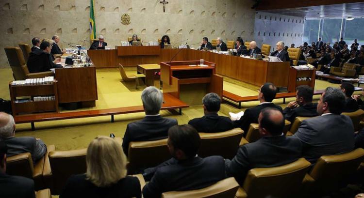 Cinco ministros votaram para derrubar a decisão individual do ministro Marco Aurélio (Foto: Fellipe Sampaio | SCO | STF)