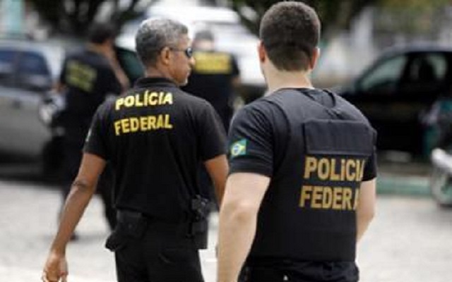 Policiais federais contribuem para a investigação da Operação Lava Jato (Foto: Luiz Tito | Ag. A TARDE)