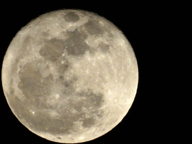 Fenômeno coincide com o perigeu, que é a menor distância entre o centro da Lua e o centro da Terra(Fonte: Google)
