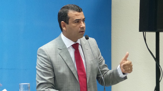 Júnior Borges continuará seu trabalho como vereador
