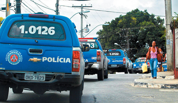 Os policiais militares exigem condições adequadas para fazer o policiamento (Foto: Arisson Marinho/ Arquivo CORREIO)