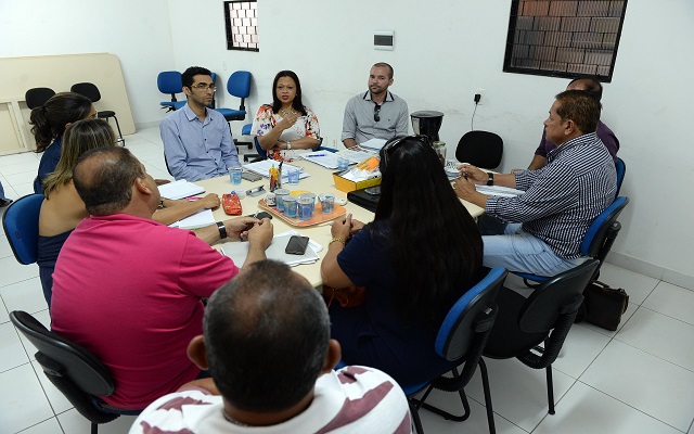 A reunião aconteceu na manhã desta quarta-feira (11) (Foto: Angelo Pontes)