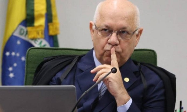 Ministro do STF e mais 4 pessoas morreram em queda de avião em Paraty. Acidente ocorreu a 2 km de aeroporto; MPF e PF vão investigar (Foto: Reprodução)