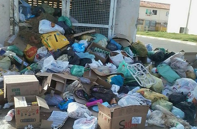 O secretário de Serviços Públicos do Município (Sesp), Armando Mansur, qualificou a situação da cidade em termos de limpeza pública como 'deplorável'