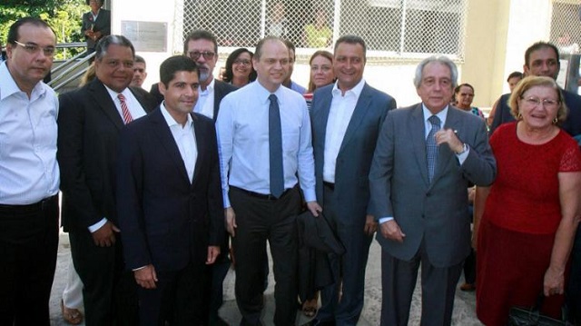 O ministro se reuniu com prefeitos, gestores de saúde e autoridades do Estado para tratar das ações de saúde na Bahia (Foto: Luciano da Matta | Ag. A TARDE)