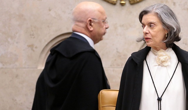 A decisão da ministra Cármen Lúcia, presidente do Supremo Tribunal Federal, de não retirar o sigilo das delações dos 77 executivos e ex-executivos da Odebrecht, que foram homologadas por ela nesta manhã (Foto: Reprodução | Brasil 247)