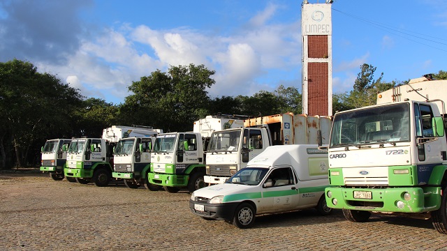 O prefeito Antônio Elinaldo (DEM) segue com seu planejamento de extinguir com a autarquia criada há 38 anos (Foto: Ascom Limpec)