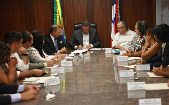 Mesmo com a ordem de serviço para construção da unidade assinada, ainda não há previsão para o início da construção (Foto: Carol Garcia | GOVBA) Mesmo com a ordem de serviço para construção da unidade assinada, ainda não há previsão para o início da construção (Foto: Carol Garcia | GOVBA)