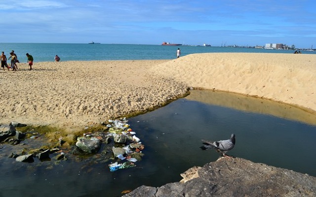 O Inema chama atenção para que os banhistas evitem as praias no período em que o tempo estiver chuvoso (Foto: Reprodução)