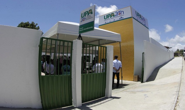 A determinação é do juiz César Augusto Borges de Andrade, da 1ª Vara da Fazenda Pública de Camaçari. A UPA foi inaugurada em dezembro de 2016 pela gestão passada, com a energia cortada (Foto: Arquivo | PMC)