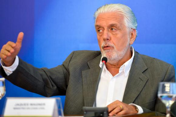 A PEC estadual que dá aos ex-governadores direito à pensão vitalícia foi sancionada em 2014 pelo então governador da Bahia, Jaques Wagner, um dos beneficiários da pensão. (Foto: Arquivo/Elza Fiuza/Agência Brasil)