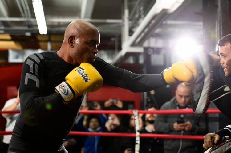Anderson no último treino aberto antes da luta deste sábado (Foto: Reprodução | Facebook | UFC Brasil)