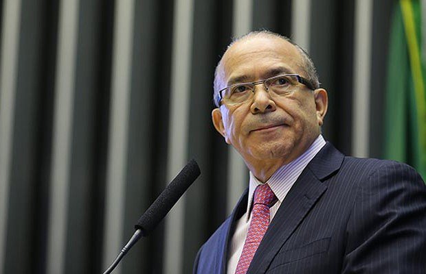 Padilha sofreu uma obstrução urinária provocada por uma hiperplasia prostática benigna e precisou ficar 2 dias internado (Foto: Antônio Cruz/Agência Brasil)