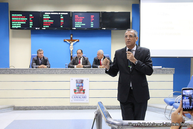 O secretário destacou que a obrigação de apresentar o relatório do 3º Quadrimestre de 2016, na audiência, era dos integrantes da gestão passada, que teriam sido convidados, mas não compareceram