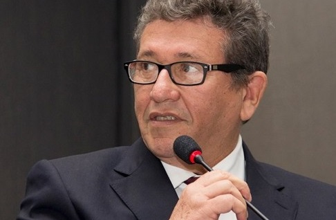 Ainda sobre a feira, Caetano falou que não viu nenhuma mudança no local do antes e depois do fechamento