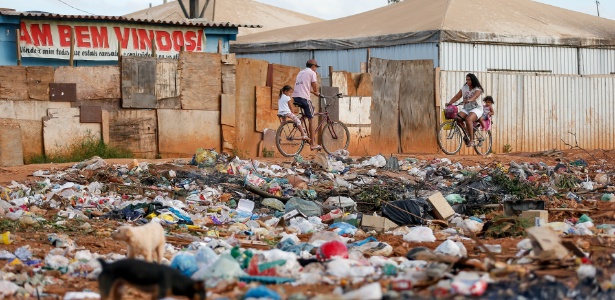 Projeção considera que a economia encolherá 1% no segundo semestre de 2016 e no primeiro semestre deste ano (Foto: Pedro Ladeira/Folhapress) Projeção considera que a economia encolherá 1% no segundo semestre de 2016 e no primeiro semestre deste ano (Foto: Pedro Ladeira/Folhapress)