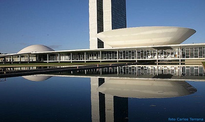 Serão eleitos um presidente, dois vice-presidentes, quatro secretários e quatro suplentes