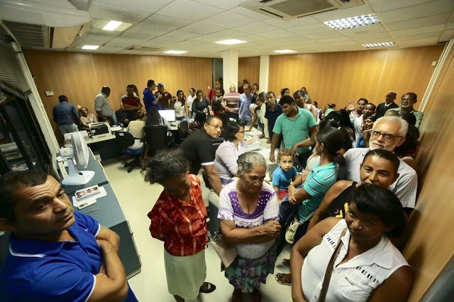 De acordo com a equipe do prefeito, aproximadamente 300 pessoas foram recebidas para resolver diversas demandas