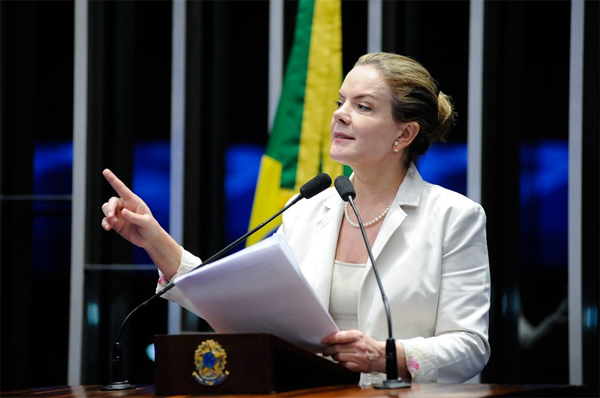 Gleisi Hoffmann (PT-PR) prometeu as propostas para depois do carnaval (Foto: Pedro França/Agência Senado)