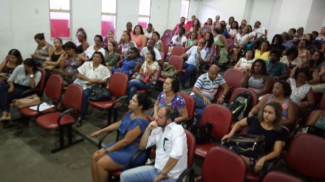 A minuta do Calendário Letivo da Rede Pública Municipal de Camaçari, foi aprovada com as ressalvas sugeridas por professores e professoras na assembleia da categoria realizada no dia 24/01