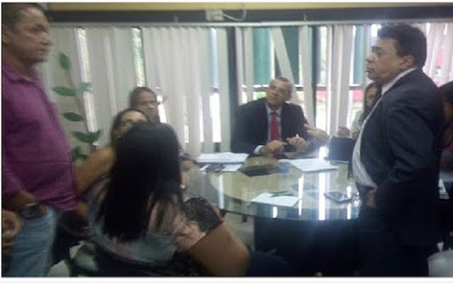 a proposta da Prefeitura não atende a proposta do Sindicato dos Professores e Professoras da Rede Pública de Camaçari (Sispec) (Foto: Divulgação/Sispec)