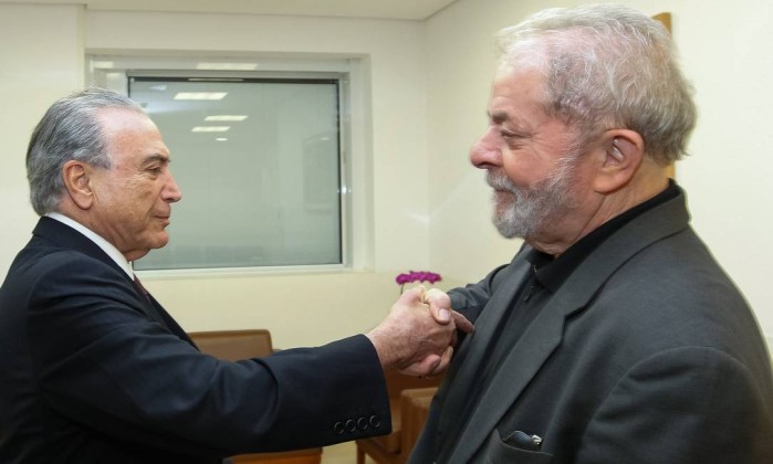 Lula distribuiu conselhos a Temer: 'Não se faz reforma da Previdência com o país em recessão'.