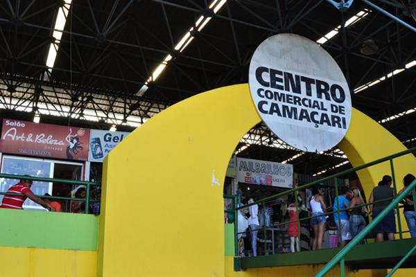 No Centro Comercial existem cerca de 1.500 permissionários e mais de 2 mil funcionários trabalhando nos estabelecimentos (Foto: Ascom/PMC)