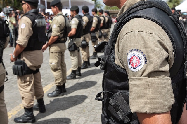 Durante a semana, os agentes do 12º BPM registraram quatro prisões em flagrante, três armas apreendidas, três ocorrências de apreensão de drogas e dois veículos que haviam sido tomadas de assalto foram recuperados