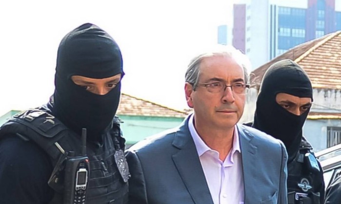 Eduardo Cunha preso pela PF em Curitiba - (Foto: Parceiro / Agência O Globo)