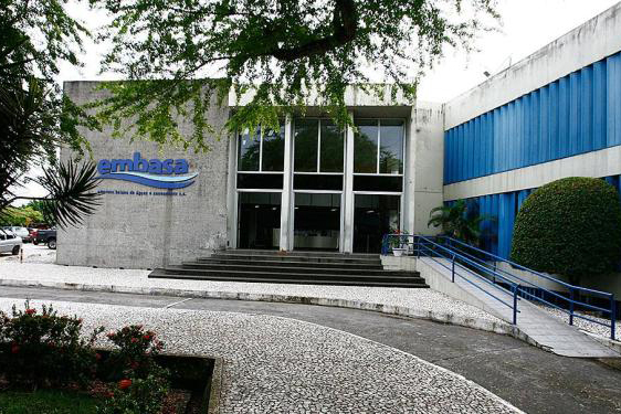 Pela proposta do BNDES, a Embasa poderia ser leiloada a partir do segundo semestre de 2018