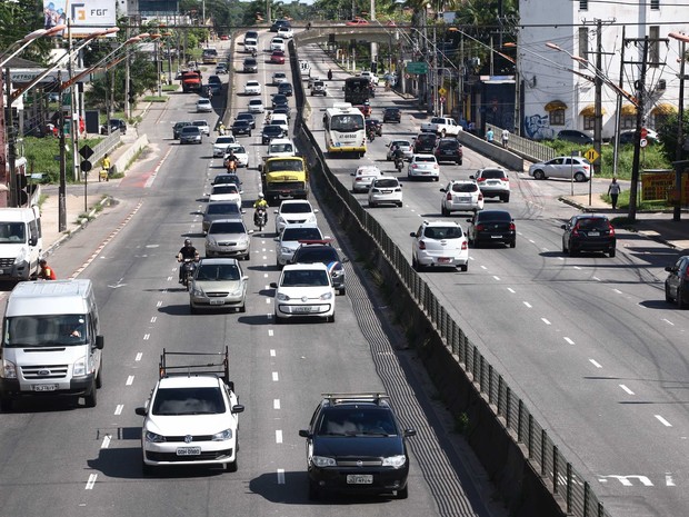 Motoristas com veículos com placa de final 2 têm até a semana que vem para pagar a taxa com desconto (Foto: Cláudio Santos/Agência Pará)