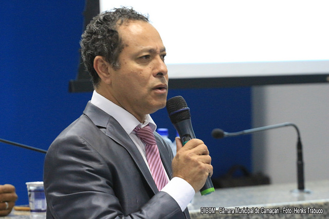 O secretário Elias Natan continua tendo toda confiança do prefeito que sabe que a secretaria ainda não decolou, como tem potencial, em virtude de gargalos financeiros e entraves políticos causados por servidores