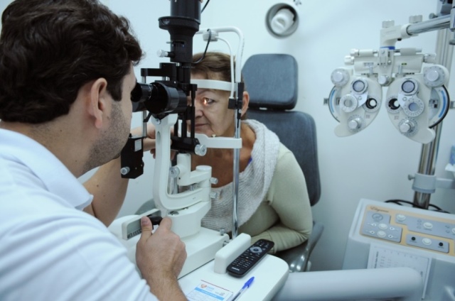 O público-alvo são pacientes acima de 50 anos, ou pessoas com histórico de glaucoma na família (pais ou avós que tenham glaucoma), sendo neste caso, pessoas de qualquer idade