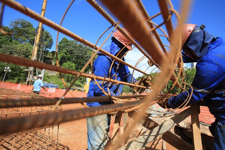 Artigo 455 da CLT já trata de contratação por empreitada na construção civil (Foto: Joá Souza l Ag. A TARDE)