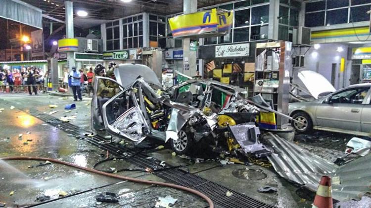 Três pessoas ficaram feridas na explosão (Foto: Reprodução | Maricá Info)