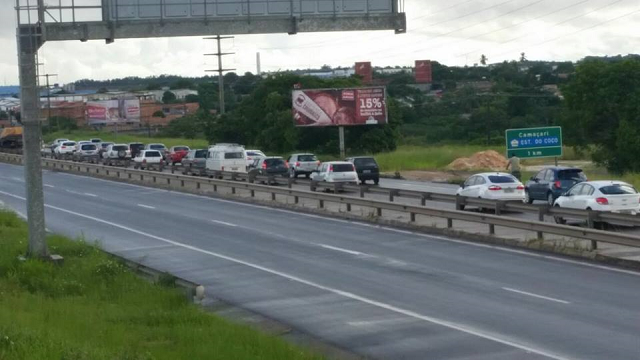 Vias de acesso ao Polo ficaram travadas (Foto: Visão Diária)
