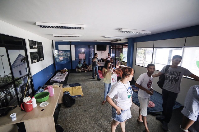 Segundo os estudantes, que contam com o apoio da União Brasileira de Estudantes Secundaristas (Ubes) o aumento é injusto, uma vez que o transporte público municipal não oferece um serviço de qualidade