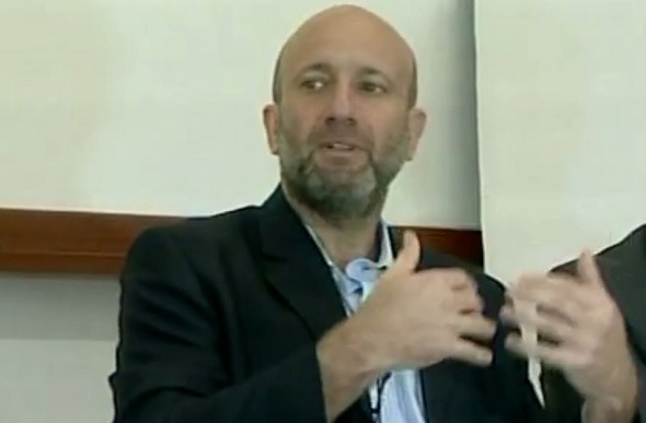 O ex-secretário de saúde Sérgio Côrtes e 2 empresários foram presos (Foto: Reprodução/TV Globo)