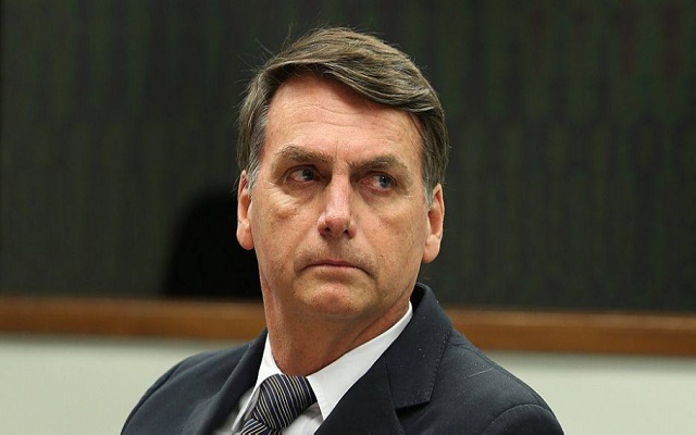Bolsonaro recebeu R$200 mil na campanha de 2014 Bolsonaro recebeu R$200 mil na campanha de 2014