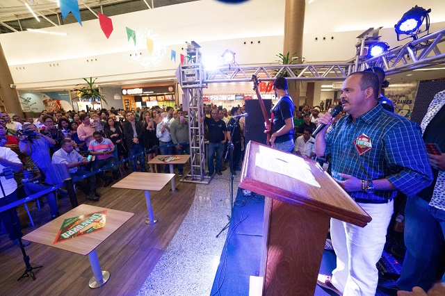 Prefeito Antonio Elinaldo durante o lançamento do Camaforró (Foto: Gilliard Sanso)