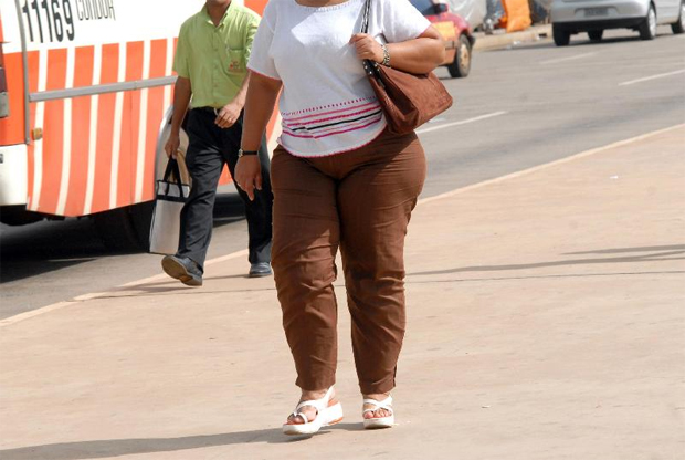 Segundo o estudo, a obesidade abdominal seria uma medida melhor para prever o risco de isquemia do que o IMC (Foto: Agência Brasil/Arquivo)
